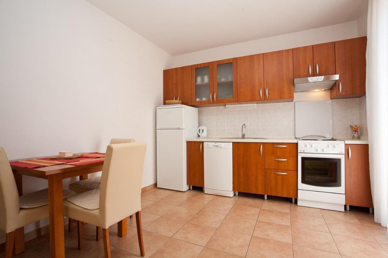 Apartments Glibo Near The Sea And Town Center! Krk Town Luaran gambar