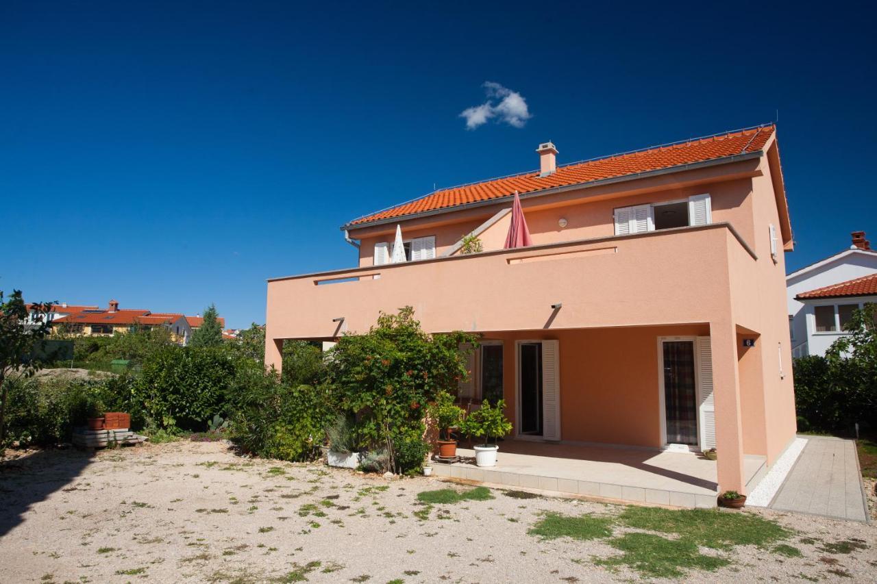 Apartments Glibo Near The Sea And Town Center! Krk Town Luaran gambar